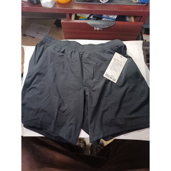 Lululemon Short Men XL LGYG Pace Breaker Linerless 7" LL Swift Train LM7BC6S - Picture 4 of 5